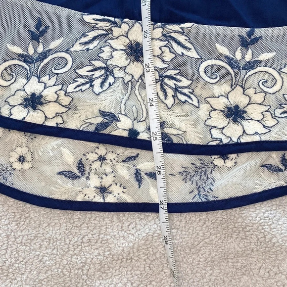 Reneec. kitty Mesh embroidery detail top size XS - Picture 10 of 10